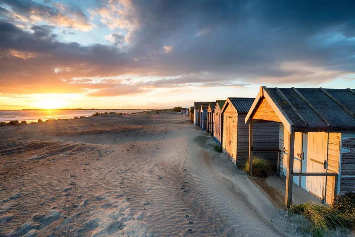 Sunny & Modern Near The Beach & Village W Parking East Wittering Exteriér fotografie
